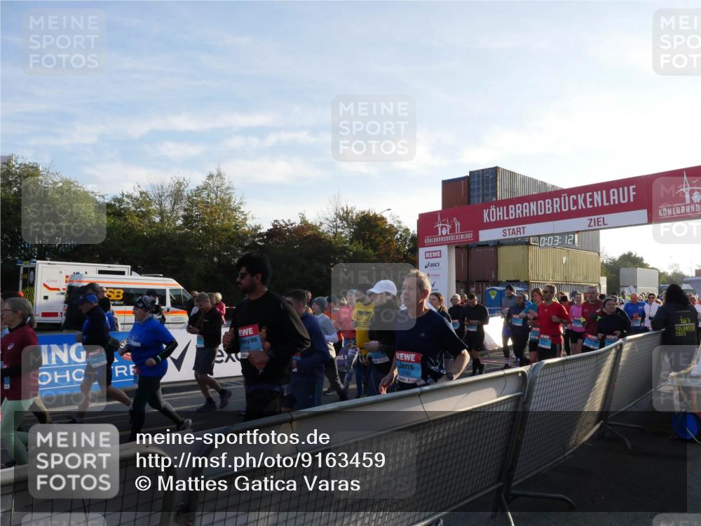 03.10.2025 - Köhlbrandbrückenlauf Matties Gatica Varas http://msf.ph/oto/9163459 03.10.2025 09:03:13 Ziel  meine-sportfotos.de