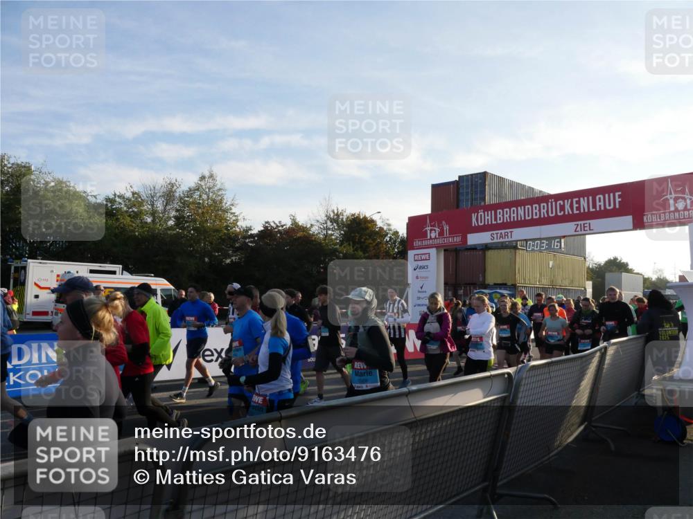 03.10.2025 - Köhlbrandbrückenlauf Matties Gatica Varas http://msf.ph/oto/9163476 03.10.2025 09:03:18 Ziel  meine-sportfotos.de