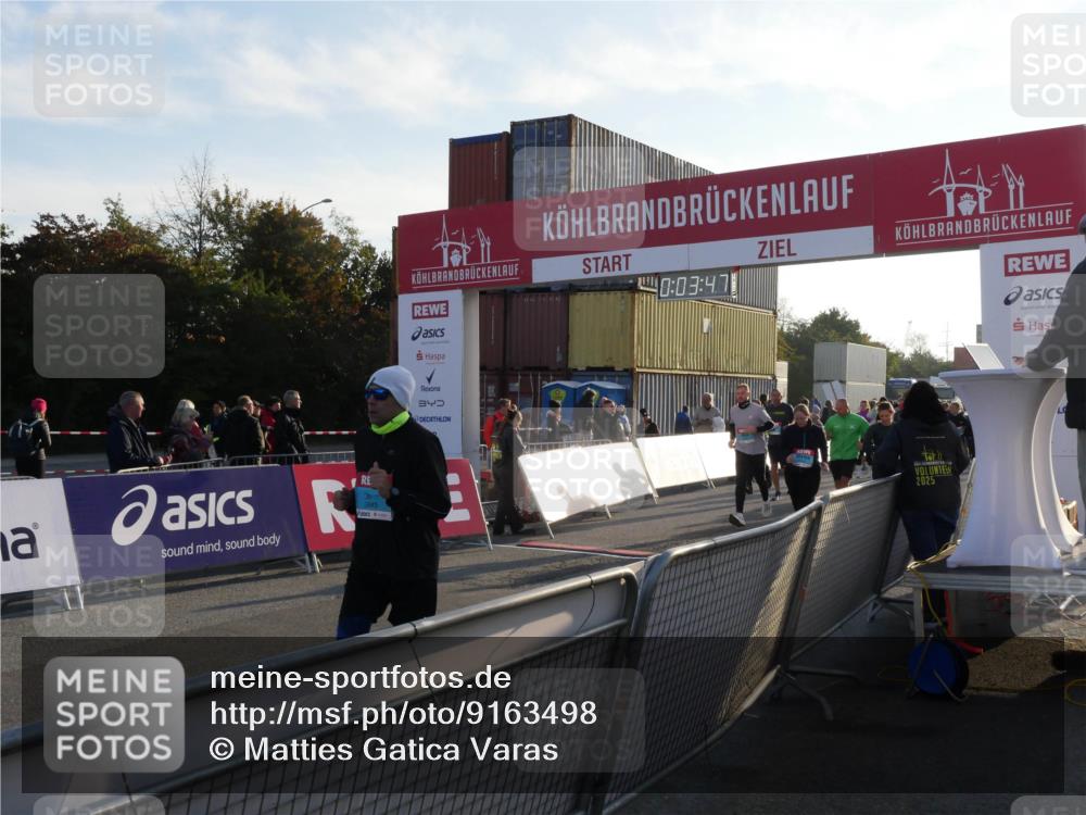 03.10.2025 - Köhlbrandbrückenlauf Matties Gatica Varas http://msf.ph/oto/9163498 03.10.2025 09:03:49 Ziel  meine-sportfotos.de