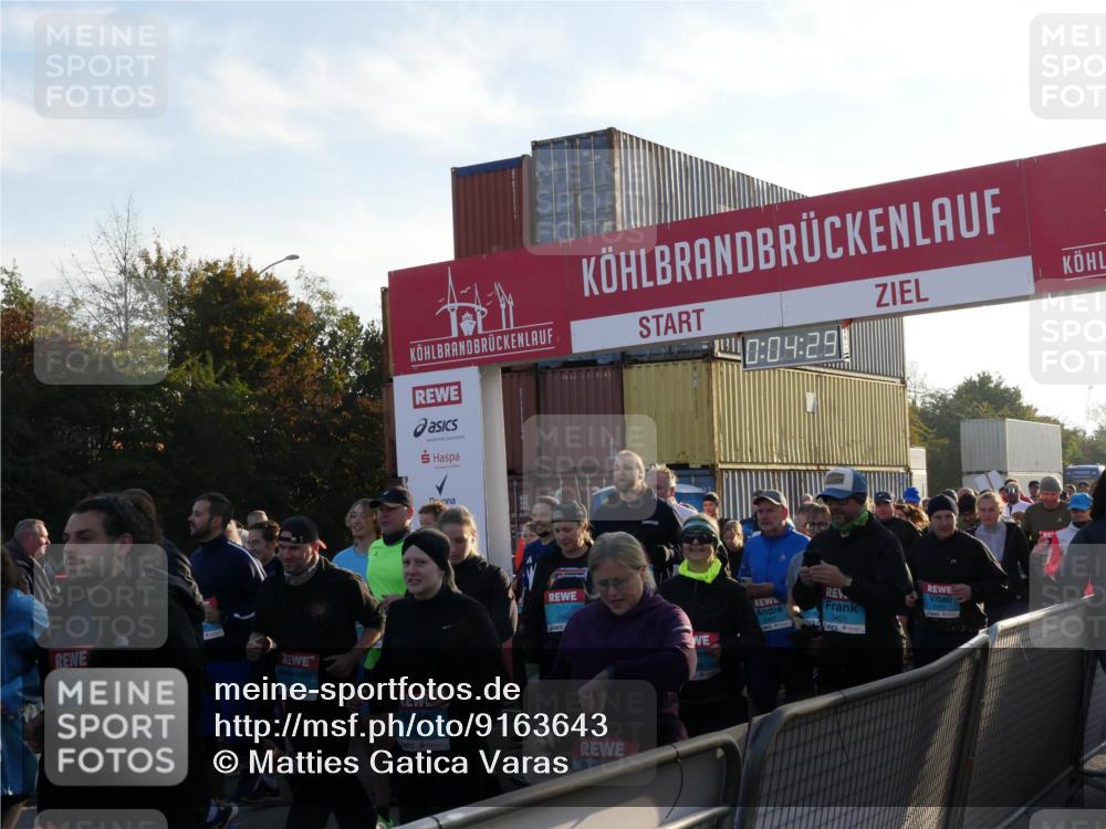 03.10.2025 - Köhlbrandbrückenlauf Matties Gatica Varas http://msf.ph/oto/9163643 03.10.2025 09:04:31 Ziel  meine-sportfotos.de