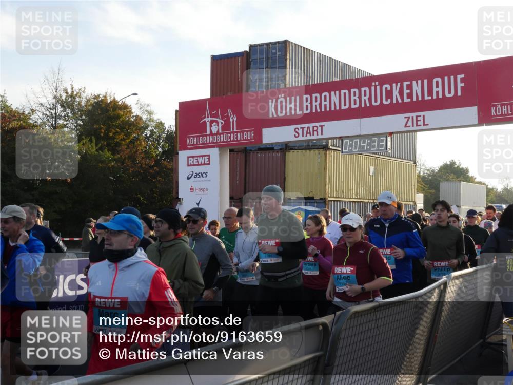 03.10.2025 - Köhlbrandbrückenlauf Matties Gatica Varas http://msf.ph/oto/9163659 03.10.2025 09:04:35 Ziel  meine-sportfotos.de