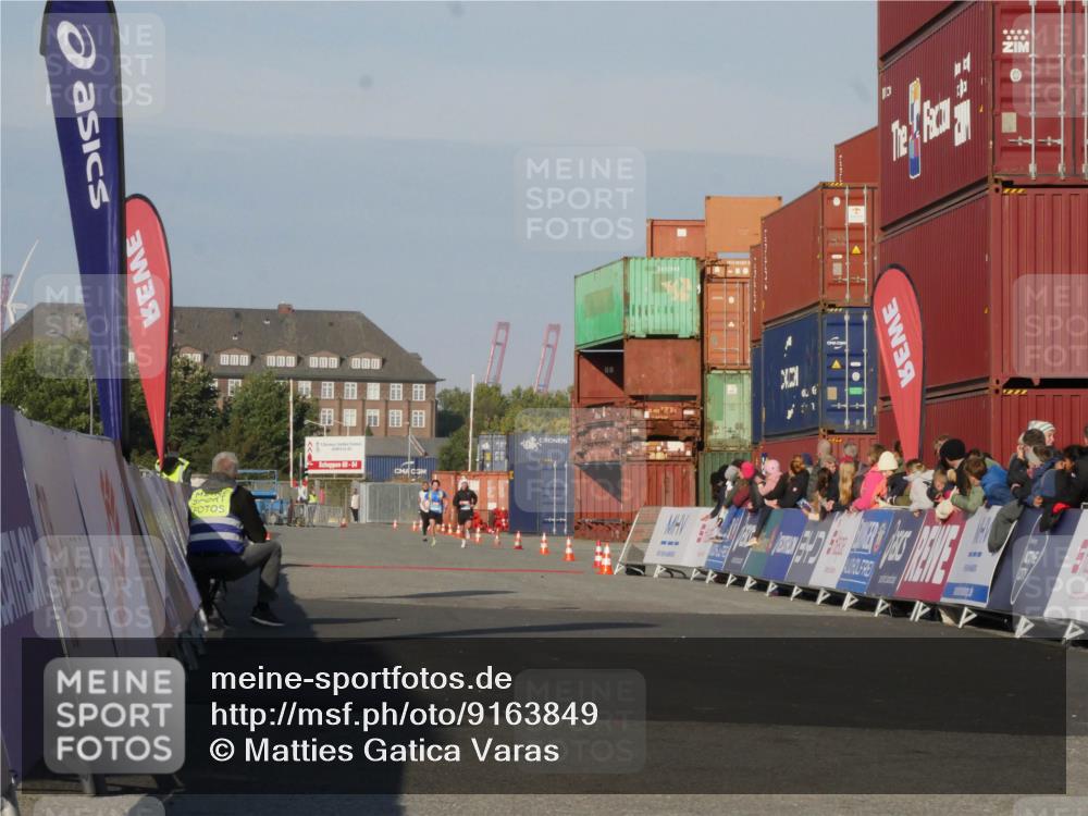03.10.2025 - Köhlbrandbrückenlauf Matties Gatica Varas http://msf.ph/oto/9163849 03.10.2025 09:47:31 Ziel  meine-sportfotos.de