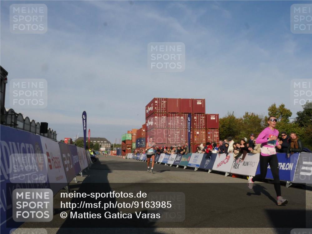 03.10.2025 - Köhlbrandbrückenlauf Matties Gatica Varas http://msf.ph/oto/9163985 03.10.2025 09:49:30 Ziel 1022, 3203 meine-sportfotos.de