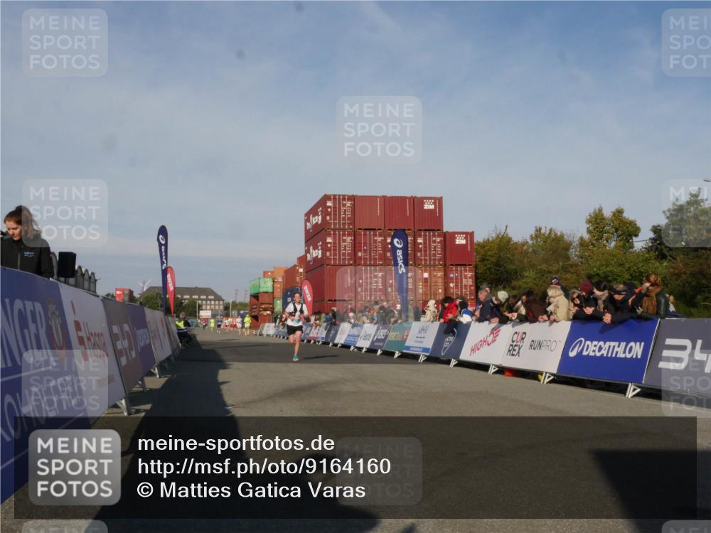 03.10.2025 - Köhlbrandbrückenlauf Matties Gatica Varas http://msf.ph/oto/9164160 03.10.2025 09:51:08 Ziel 3153 meine-sportfotos.de