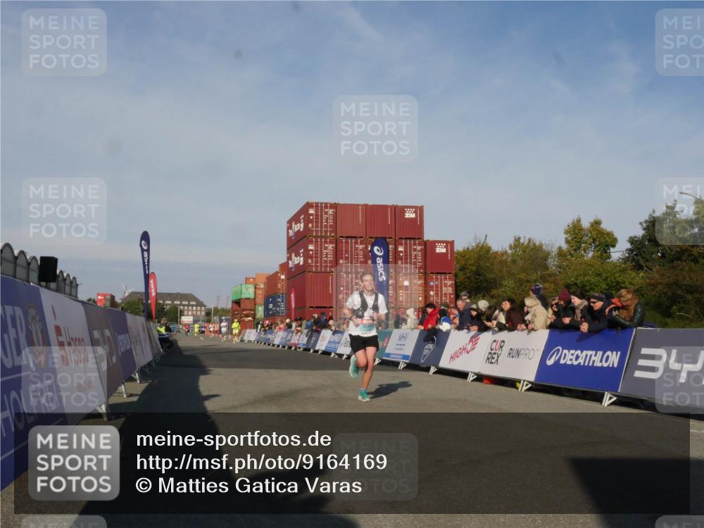 03.10.2025 - Köhlbrandbrückenlauf Matties Gatica Varas http://msf.ph/oto/9164169 03.10.2025 09:51:10 Ziel 3153 meine-sportfotos.de