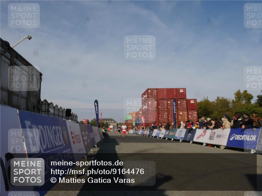 03.10.2025 - Köhlbrandbrückenlauf Matties Gatica Varas http://msf.ph/oto/9164476 03.10.2025 09:53:14 Ziel 1029, 3618 meine-sportfotos.de