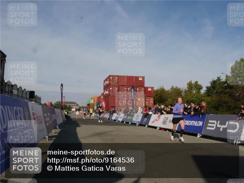 03.10.2025 - Köhlbrandbrückenlauf Matties Gatica Varas http://msf.ph/oto/9164536 03.10.2025 09:53:29 Ziel 1012, 3078, 3226, 3262, 3299, 3704 meine-sportfotos.de