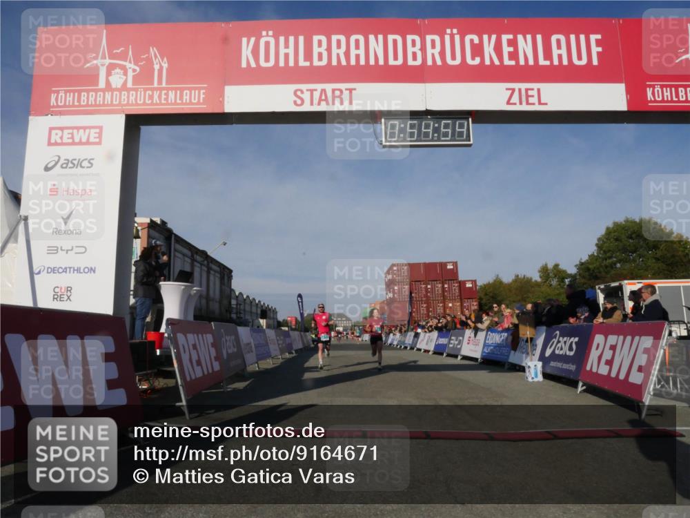 03.10.2025 - Köhlbrandbrückenlauf Matties Gatica Varas http://msf.ph/oto/9164671 03.10.2025 09:54:55 Ziel 1268, 2961, 3193, 3376, 3527 meine-sportfotos.de