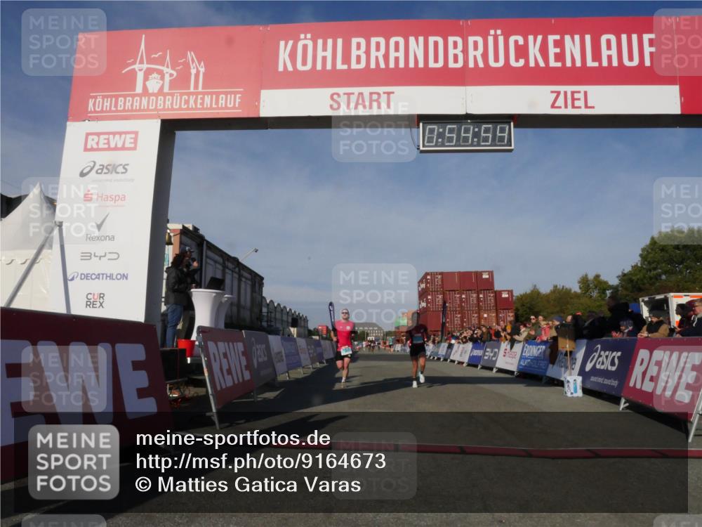 03.10.2025 - Köhlbrandbrückenlauf Matties Gatica Varas http://msf.ph/oto/9164673 03.10.2025 09:54:56 Ziel 1268, 2961, 3193, 3376, 3527 meine-sportfotos.de