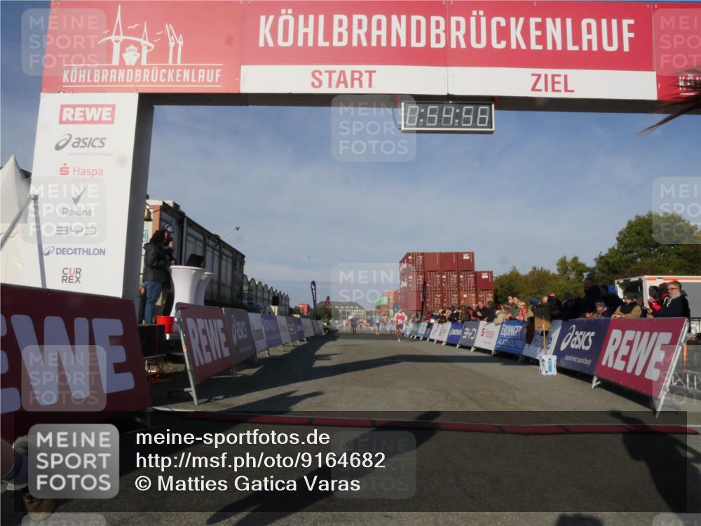 03.10.2025 - Köhlbrandbrückenlauf Matties Gatica Varas http://msf.ph/oto/9164682 03.10.2025 09:54:58 Ziel 1268, 3193, 3527 meine-sportfotos.de