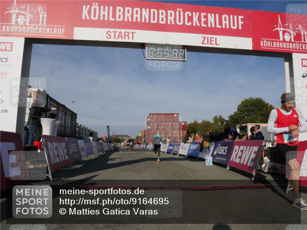 03.10.2025 - Köhlbrandbrückenlauf Matties Gatica Varas http://msf.ph/oto/9164695 03.10.2025 09:55:03 Ziel 1268, 3083, 3152, 3193, 3288, 3490, 3527, 3628 meine-sportfotos.de
