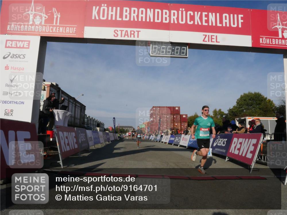 03.10.2025 - Köhlbrandbrückenlauf Matties Gatica Varas http://msf.ph/oto/9164701 03.10.2025 09:55:05 Ziel 1268, 2879, 3083, 3152, 3193, 3288, 3490, 3628, 3715, 3720 meine-sportfotos.de