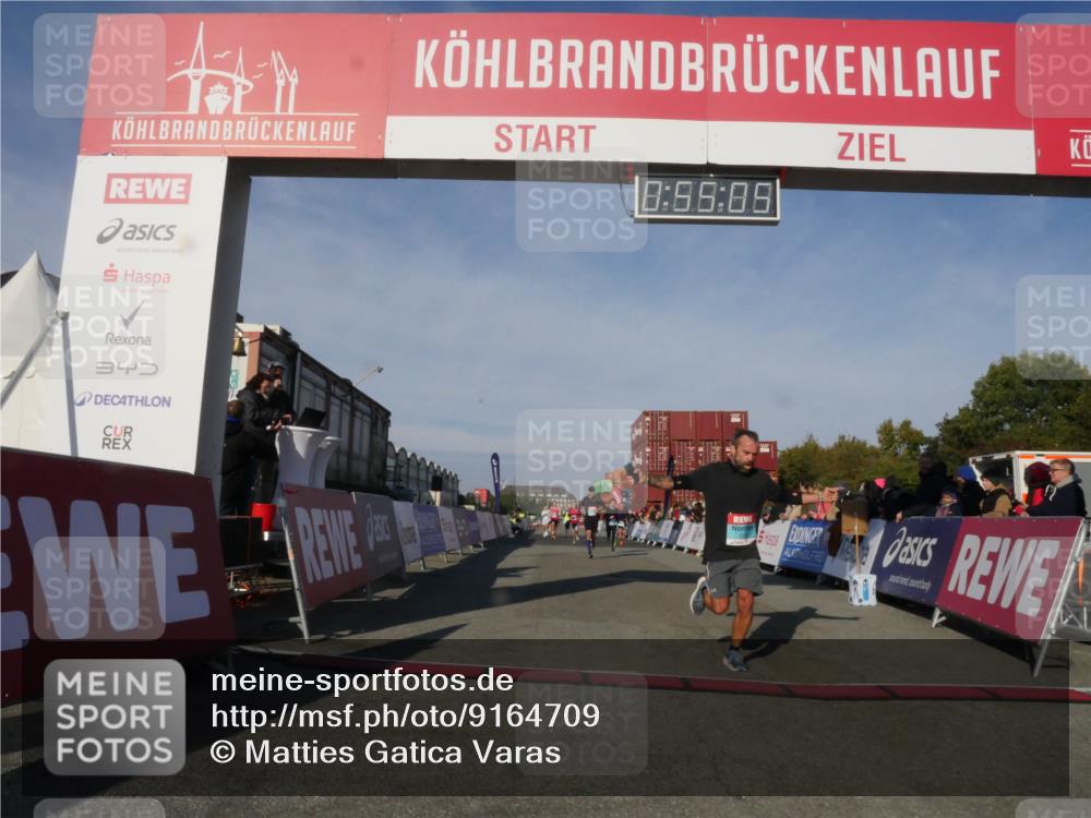 03.10.2025 - Köhlbrandbrückenlauf Matties Gatica Varas http://msf.ph/oto/9164709 03.10.2025 09:55:07 Ziel 2879, 3083, 3152, 3193, 3288, 3490, 3628, 3715, 3720 meine-sportfotos.de
