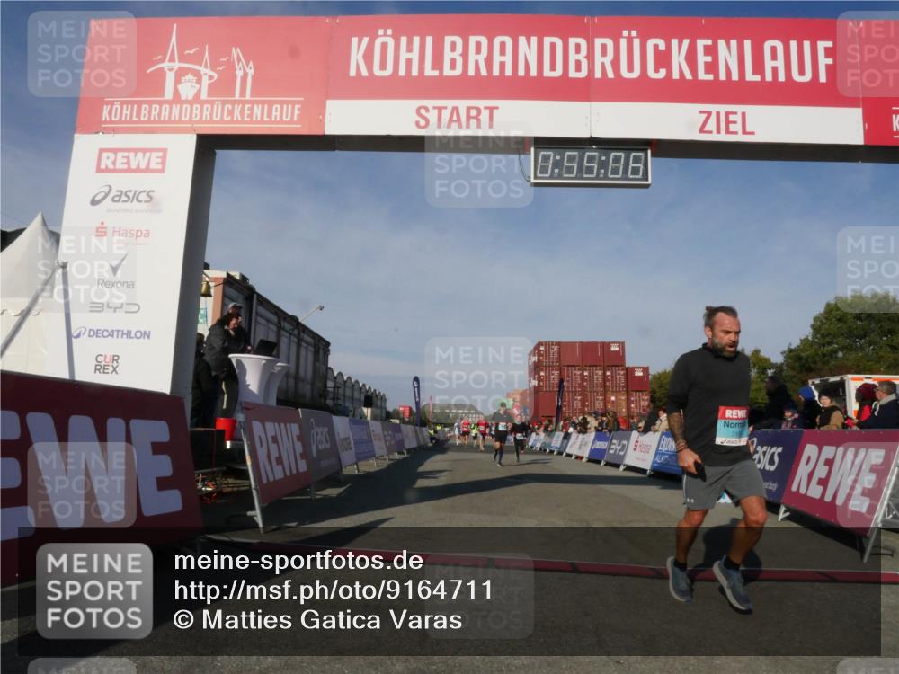 03.10.2025 - Köhlbrandbrückenlauf Matties Gatica Varas http://msf.ph/oto/9164711 03.10.2025 09:55:08 Ziel 2879, 3083, 3152, 3288, 3490, 3628, 3702, 3715, 3720 meine-sportfotos.de