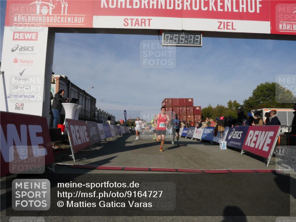 03.10.2025 - Köhlbrandbrückenlauf Matties Gatica Varas http://msf.ph/oto/9164727 03.10.2025 09:55:14 Ziel 2879, 3152, 3628, 3702, 3715, 3720 meine-sportfotos.de