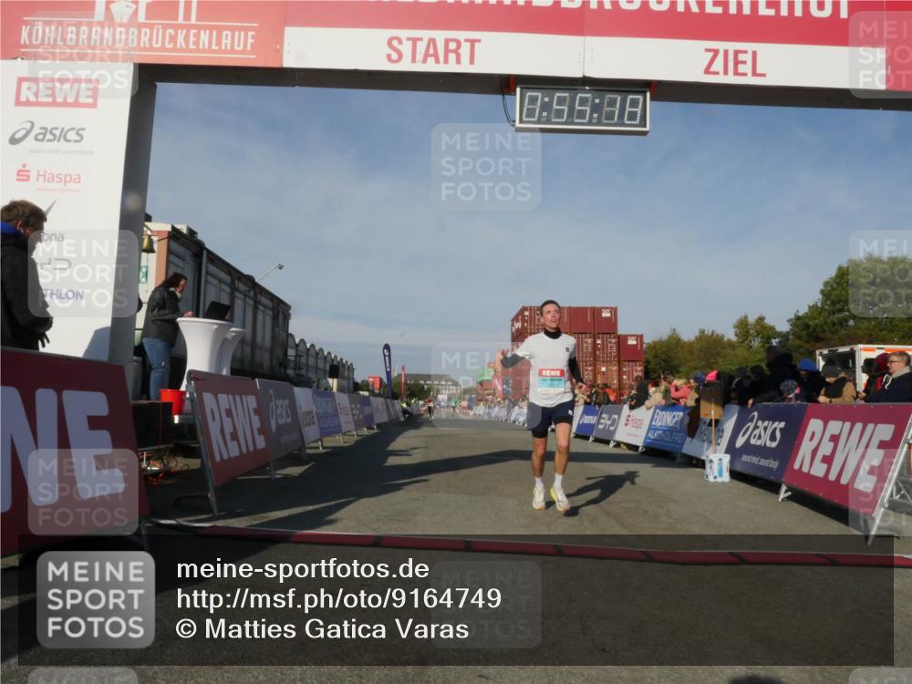 03.10.2025 - Köhlbrandbrückenlauf Matties Gatica Varas http://msf.ph/oto/9164749 03.10.2025 09:55:20 Ziel 1184, 3185, 3702 meine-sportfotos.de