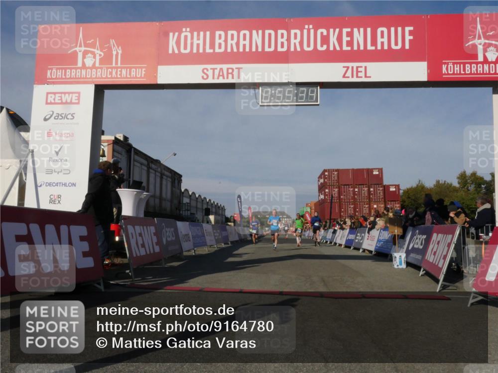 03.10.2025 - Köhlbrandbrückenlauf Matties Gatica Varas http://msf.ph/oto/9164780 03.10.2025 09:55:36 Ziel 1016, 1030, 1040, 1490, 2703, 2704, 2934 meine-sportfotos.de