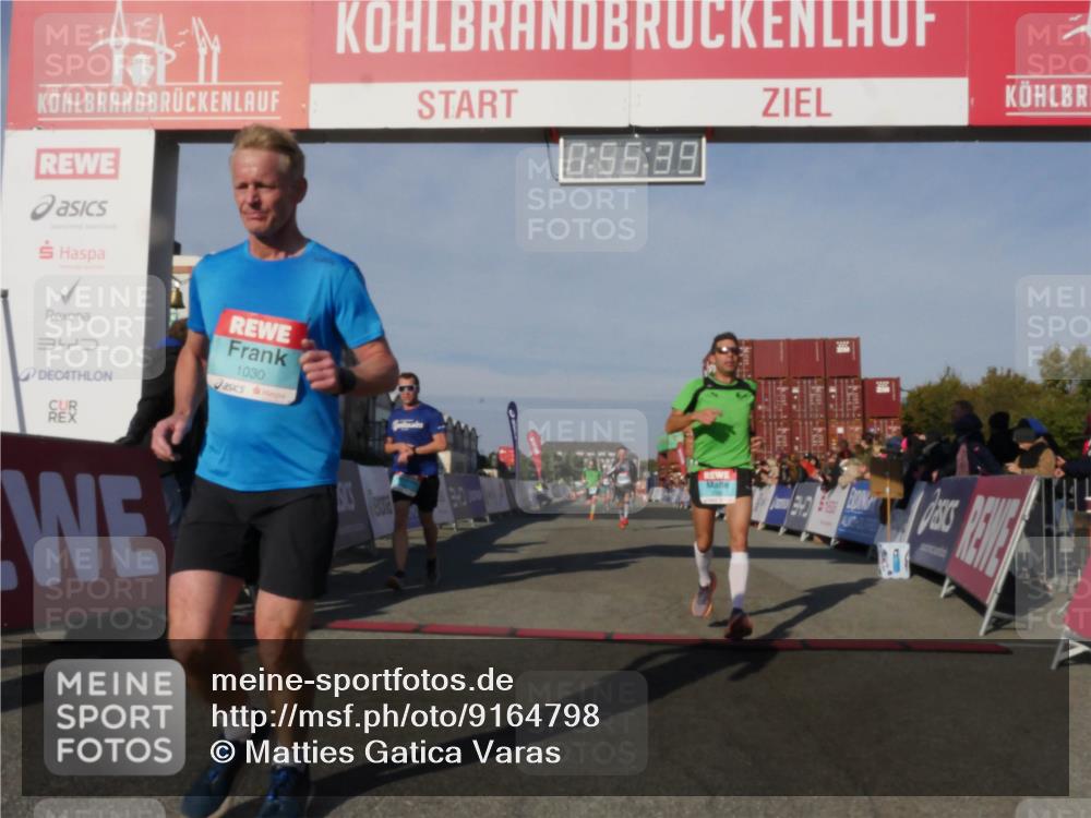 03.10.2025 - Köhlbrandbrückenlauf Matties Gatica Varas http://msf.ph/oto/9164798 03.10.2025 09:55:40 Ziel 1040, 1048, 1490, 2703, 2704, 2934, 3789 meine-sportfotos.de