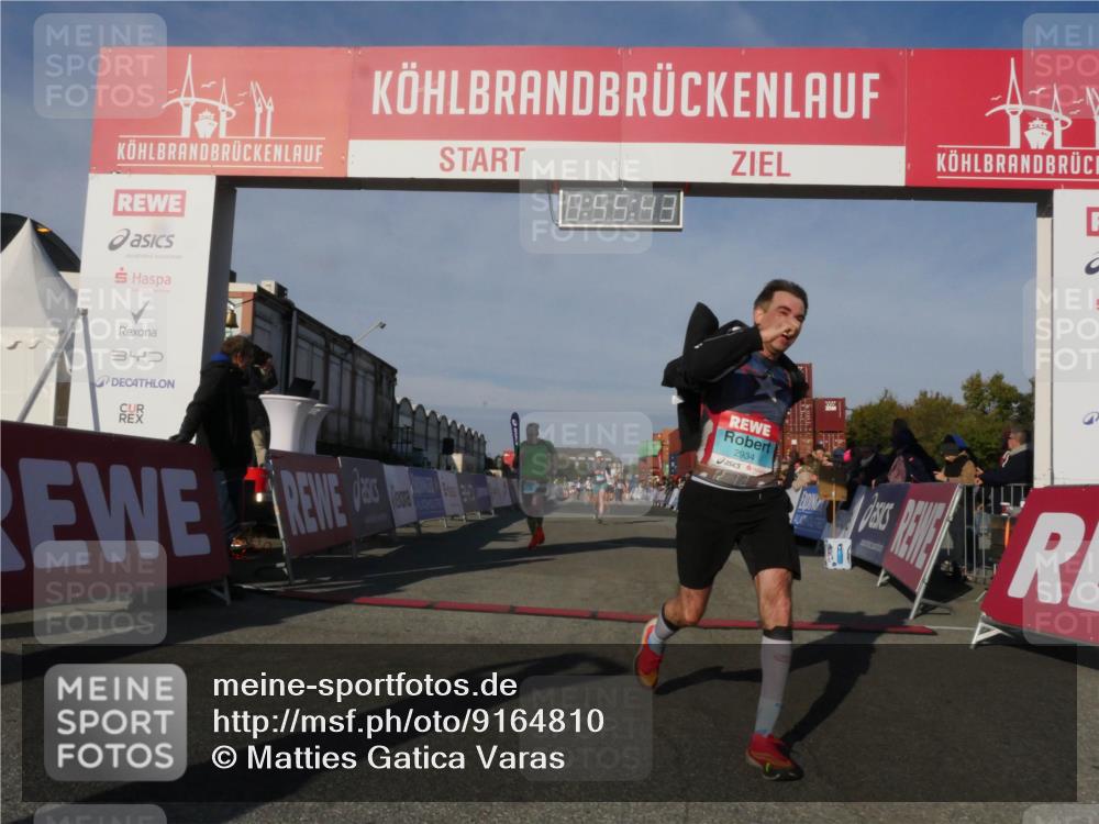 03.10.2025 - Köhlbrandbrückenlauf Matties Gatica Varas http://msf.ph/oto/9164810 03.10.2025 09:55:44 Ziel 1048, 1490, 2703, 2934, 3789 meine-sportfotos.de