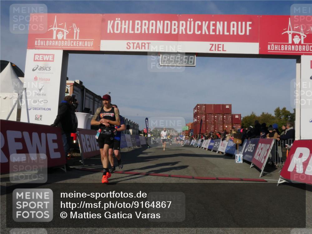 03.10.2025 - Köhlbrandbrückenlauf Matties Gatica Varas http://msf.ph/oto/9164867 03.10.2025 09:56:00 Ziel 1020, 1036, 1224, 3143, 3181, 3332, 3494 meine-sportfotos.de