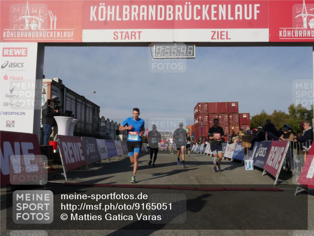 03.10.2025 - Köhlbrandbrückenlauf Matties Gatica Varas http://msf.ph/oto/9165051 03.10.2025 09:56:48 Ziel 1023, 1050, 1065, 1150, 1261, 1703, 3491, 3531, 3763 meine-sportfotos.de