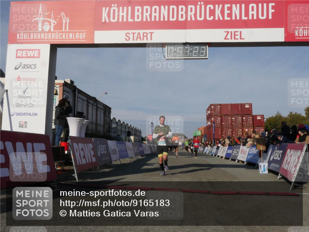03.10.2025 - Köhlbrandbrückenlauf Matties Gatica Varas http://msf.ph/oto/9165183 03.10.2025 09:57:24 Ziel 1010, 1101, 1180, 2708, 2760, 3518, 3795 meine-sportfotos.de