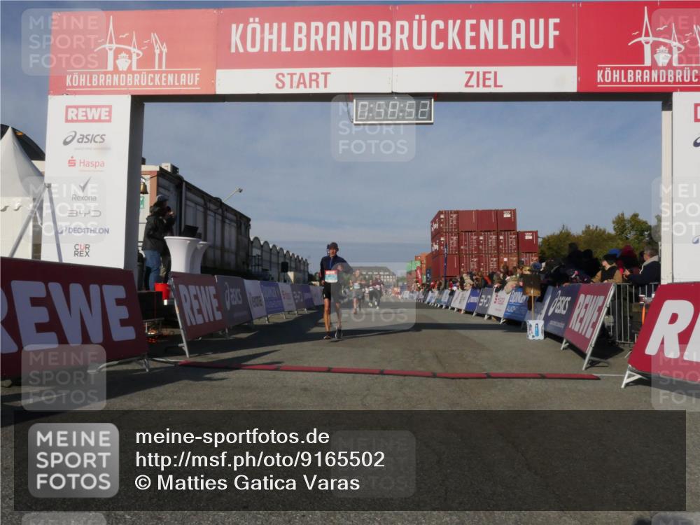 03.10.2025 - Köhlbrandbrückenlauf Matties Gatica Varas http://msf.ph/oto/9165502 03.10.2025 09:58:54 Ziel 1054, 1102, 1142, 1215, 2302, 3174, 3358 meine-sportfotos.de