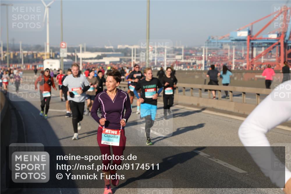 03.10.2025 - Köhlbrandbrückenlauf Yannick Fuchs http://msf.ph/oto/9174511 03.10.2025 08:43:02 Position 2 3309 meine-sportfotos.de