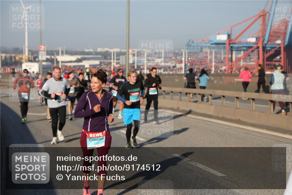 03.10.2025 - Köhlbrandbrückenlauf Yannick Fuchs http://msf.ph/oto/9174512 03.10.2025 08:43:02 Position 2 3309 meine-sportfotos.de