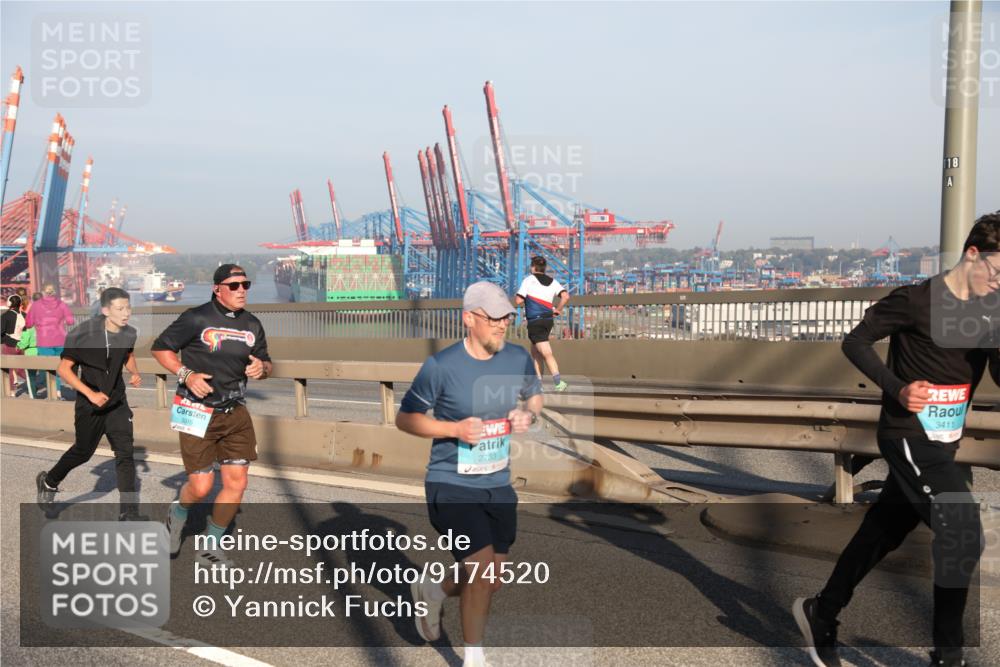 03.10.2025 - Köhlbrandbrückenlauf Yannick Fuchs http://msf.ph/oto/9174520 03.10.2025 08:43:07 Position 2 3016, 118, 2733, 3411 meine-sportfotos.de