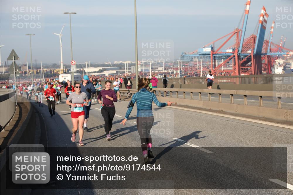 03.10.2025 - Köhlbrandbrückenlauf Yannick Fuchs http://msf.ph/oto/9174544 03.10.2025 08:43:16 Position 2  meine-sportfotos.de