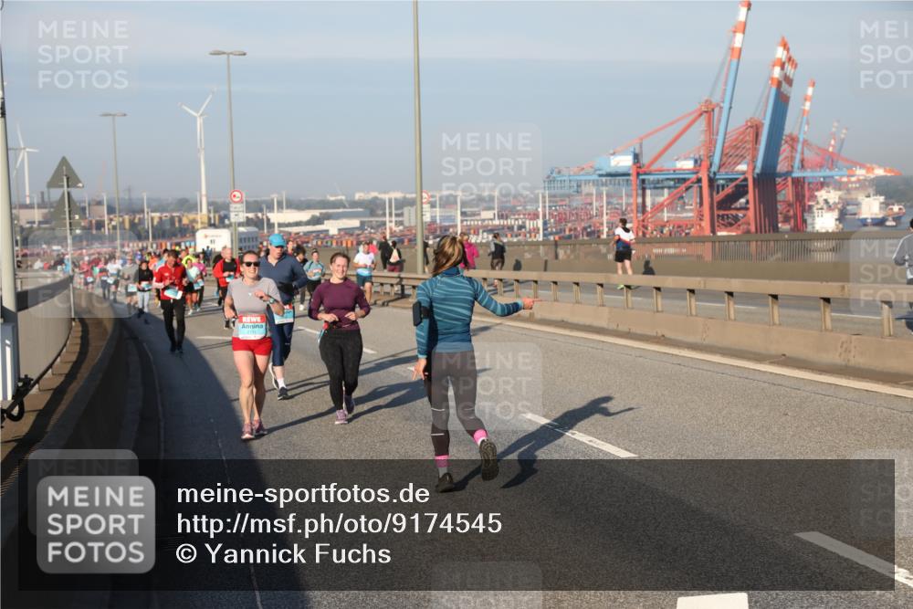 03.10.2025 - Köhlbrandbrückenlauf Yannick Fuchs http://msf.ph/oto/9174545 03.10.2025 08:43:16 Position 2  meine-sportfotos.de