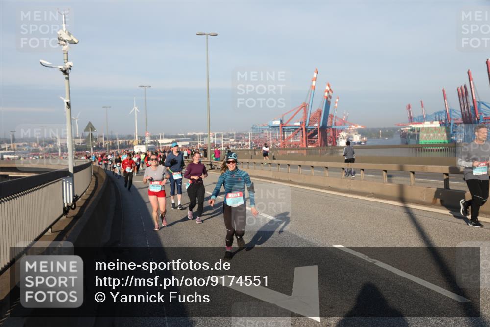 03.10.2025 - Köhlbrandbrückenlauf Yannick Fuchs http://msf.ph/oto/9174551 03.10.2025 08:43:17 Position 2  meine-sportfotos.de