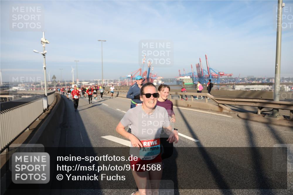 03.10.2025 - Köhlbrandbrückenlauf Yannick Fuchs http://msf.ph/oto/9174568 03.10.2025 08:43:20 Position 2 2731 meine-sportfotos.de