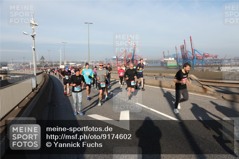 03.10.2025 - Köhlbrandbrückenlauf Yannick Fuchs http://msf.ph/oto/9174602 03.10.2025 08:43:28 Position 2  meine-sportfotos.de