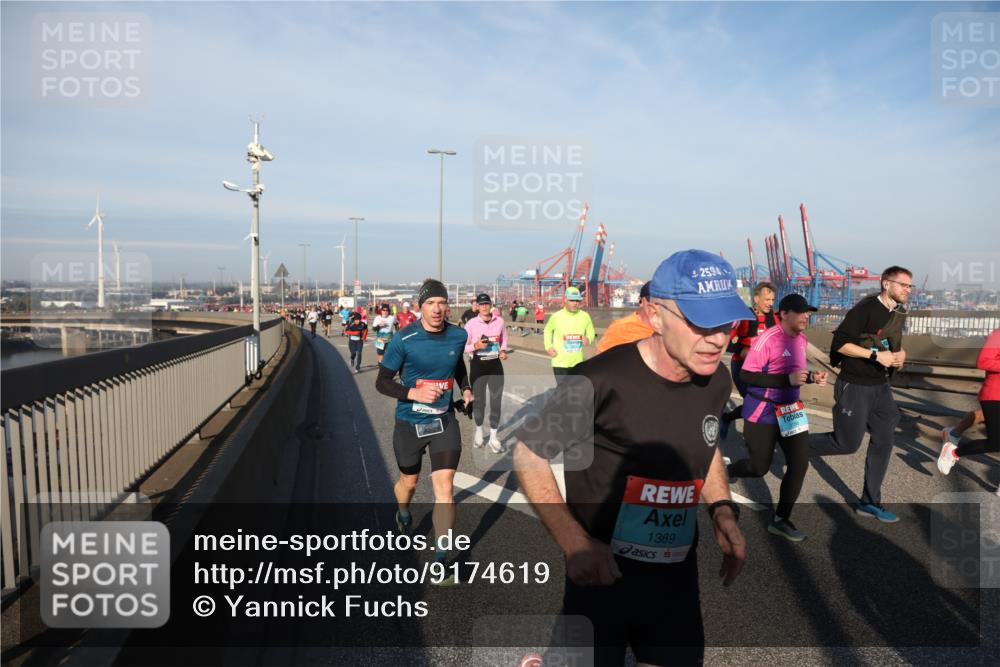 03.10.2025 - Köhlbrandbrückenlauf Yannick Fuchs http://msf.ph/oto/9174619 03.10.2025 08:43:31 Position 2 1369, 2594 meine-sportfotos.de