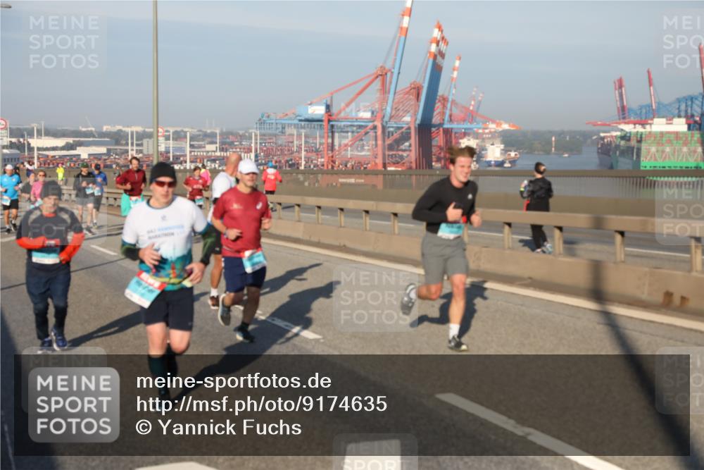 03.10.2025 - Köhlbrandbrückenlauf Yannick Fuchs http://msf.ph/oto/9174635 03.10.2025 08:43:34 Position 2  meine-sportfotos.de
