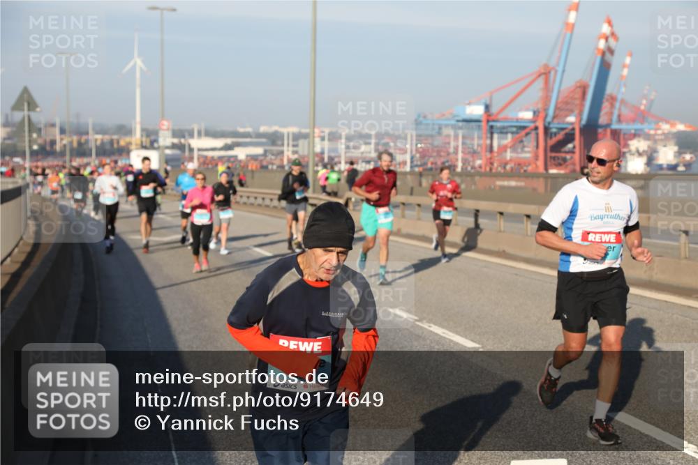03.10.2025 - Köhlbrandbrückenlauf Yannick Fuchs http://msf.ph/oto/9174649 03.10.2025 08:43:36 Position 2  meine-sportfotos.de