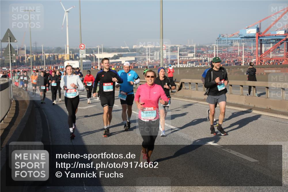 03.10.2025 - Köhlbrandbrückenlauf Yannick Fuchs http://msf.ph/oto/9174662 03.10.2025 08:43:39 Position 2 3, 1566 meine-sportfotos.de