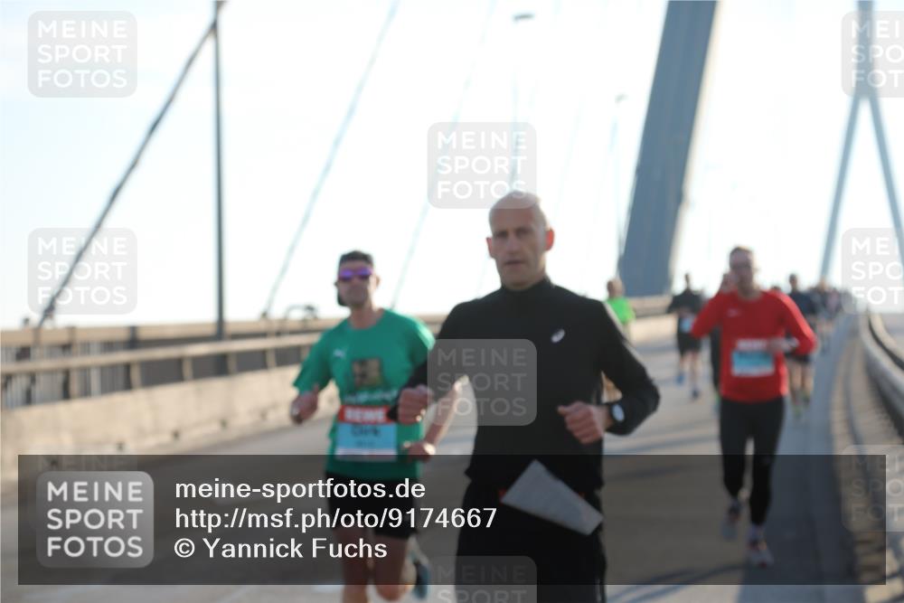 03.10.2025 - Köhlbrandbrückenlauf Yannick Fuchs http://msf.ph/oto/9174667 03.10.2025 08:22:52 Position 1  meine-sportfotos.de