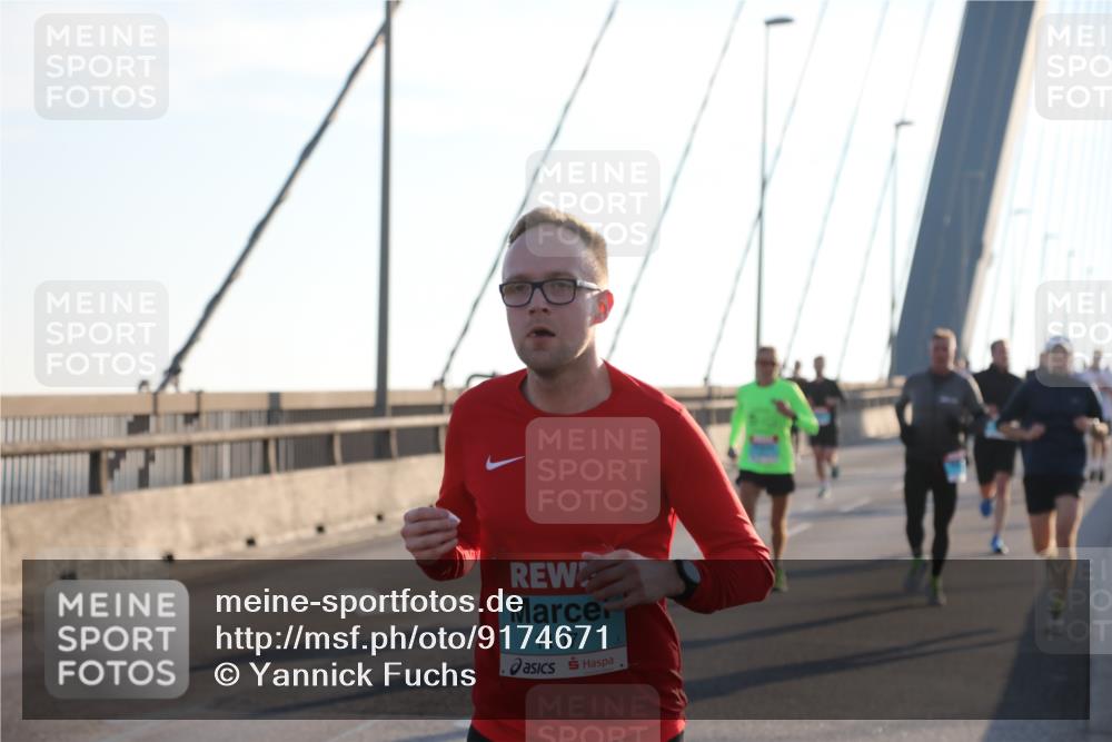 03.10.2025 - Köhlbrandbrückenlauf Yannick Fuchs http://msf.ph/oto/9174671 03.10.2025 08:22:54 Position 1 1107 meine-sportfotos.de