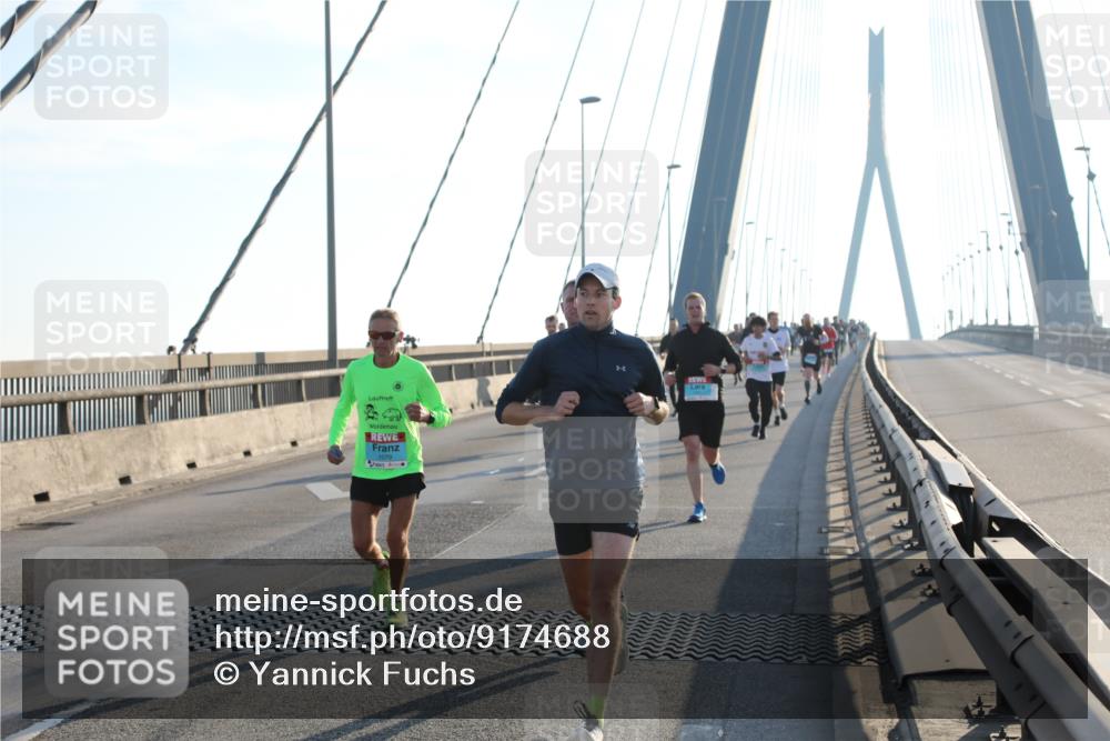 03.10.2025 - Köhlbrandbrückenlauf Yannick Fuchs http://msf.ph/oto/9174688 03.10.2025 08:22:57 Position 1 0, 1079 meine-sportfotos.de