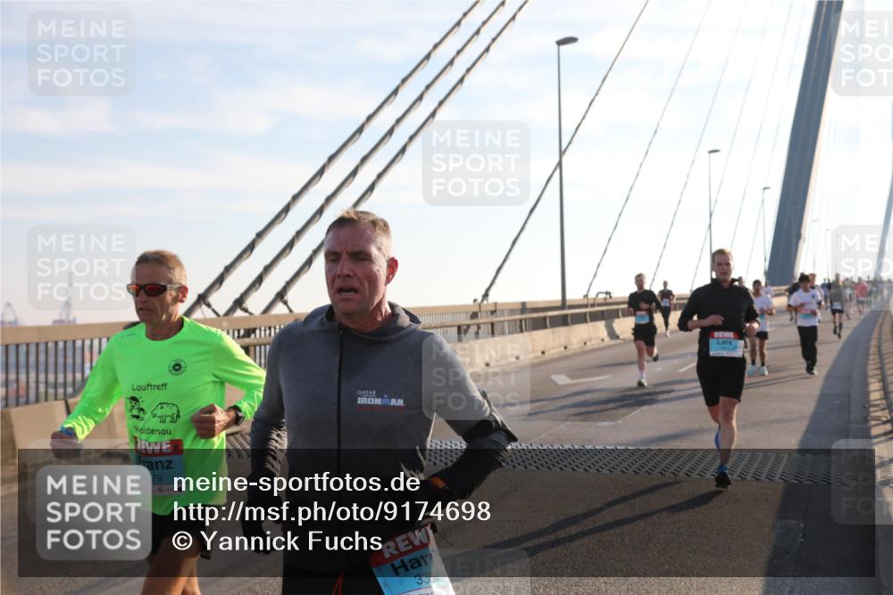 03.10.2025 - Köhlbrandbrückenlauf Yannick Fuchs http://msf.ph/oto/9174698 03.10.2025 08:22:58 Position 1 1079, 3354 meine-sportfotos.de
