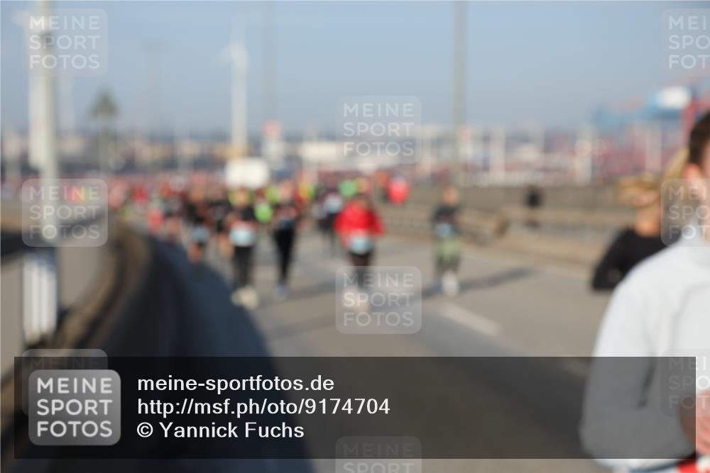 03.10.2025 - Köhlbrandbrückenlauf Yannick Fuchs http://msf.ph/oto/9174704 03.10.2025 08:43:44 Position 2  meine-sportfotos.de