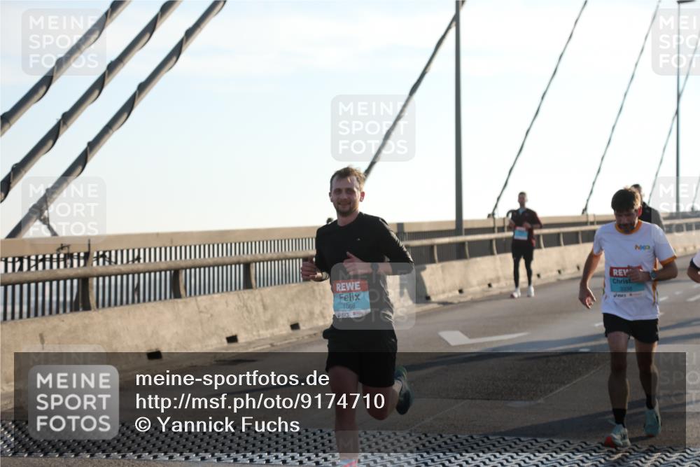 03.10.2025 - Köhlbrandbrückenlauf Yannick Fuchs http://msf.ph/oto/9174710 03.10.2025 08:23:01 Position 1 1068, 3338 meine-sportfotos.de