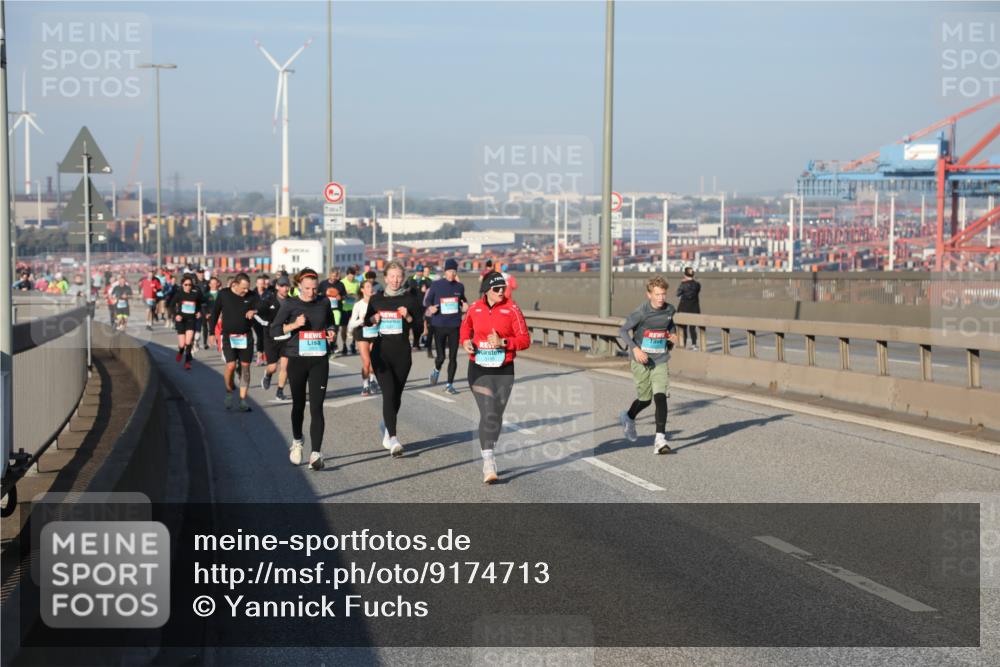 03.10.2025 - Köhlbrandbrückenlauf Yannick Fuchs http://msf.ph/oto/9174713 03.10.2025 08:43:45 Position 2  meine-sportfotos.de