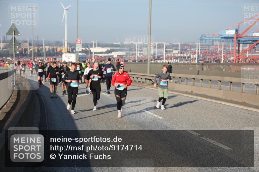 03.10.2025 - Köhlbrandbrückenlauf Yannick Fuchs http://msf.ph/oto/9174714 03.10.2025 08:43:45 Position 2  meine-sportfotos.de