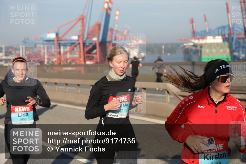 03.10.2025 - Köhlbrandbrückenlauf Yannick Fuchs http://msf.ph/oto/9174736 03.10.2025 08:43:52 Position 2 1656, 1407, 2189 meine-sportfotos.de