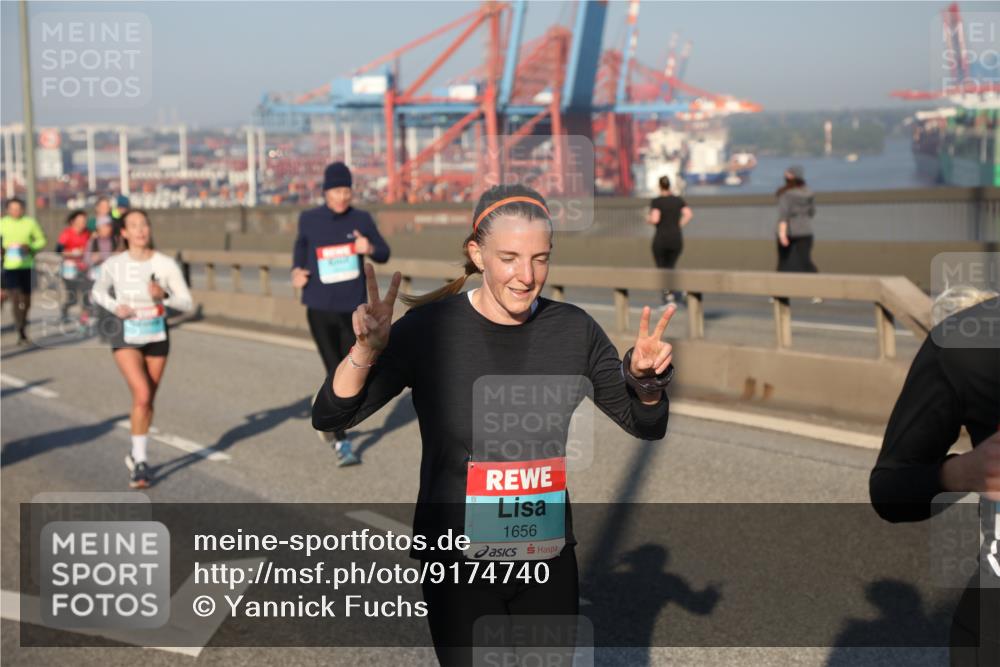 03.10.2025 - Köhlbrandbrückenlauf Yannick Fuchs http://msf.ph/oto/9174740 03.10.2025 08:43:52 Position 2 1656 meine-sportfotos.de