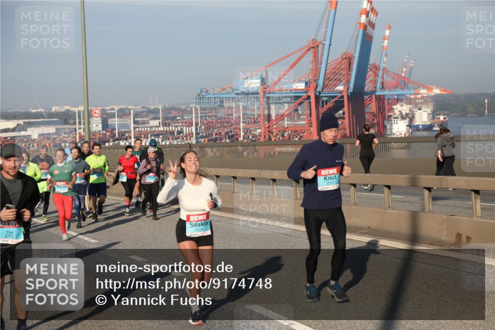 03.10.2025 - Köhlbrandbrückenlauf Yannick Fuchs http://msf.ph/oto/9174748 03.10.2025 08:43:53 Position 2 3734, 1203, 1257 meine-sportfotos.de